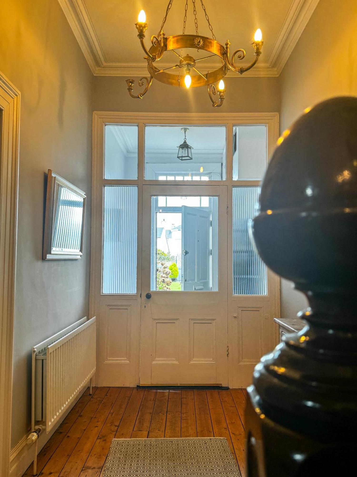 The Victorian Townhouse Portrush Vila Exterior foto
